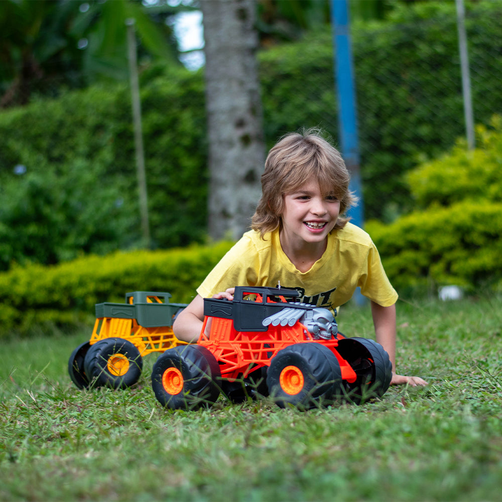 Vehículo tipo Carro Mega Monster Marca Boy Toys